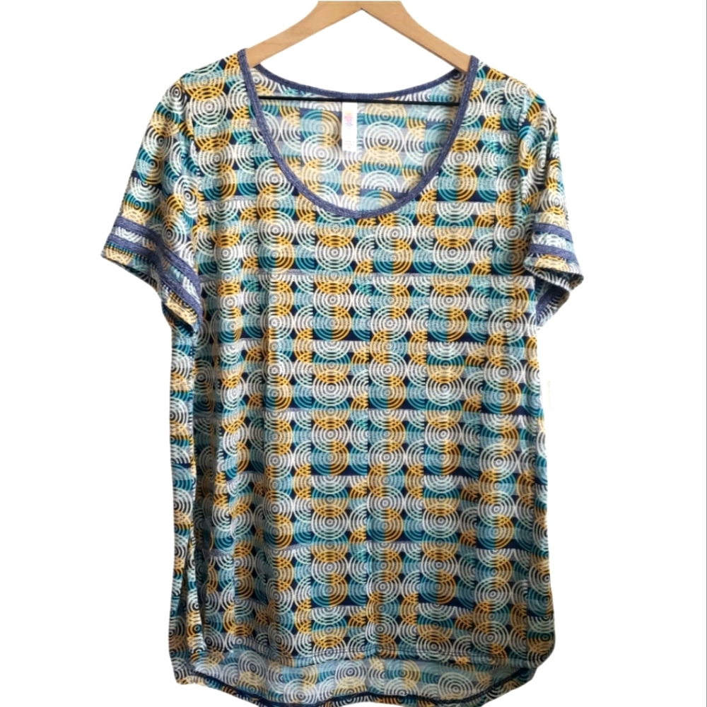 LuLaRoe Blue and Yellow Graphic Short Sleeve Tee Sz XL